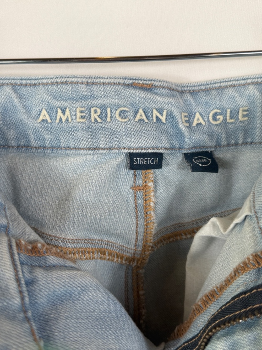 American Eagle Curvy Straight Light Wash Jeans. Womens Size 10 Short. Inseam 28" - Picture 3 of 10